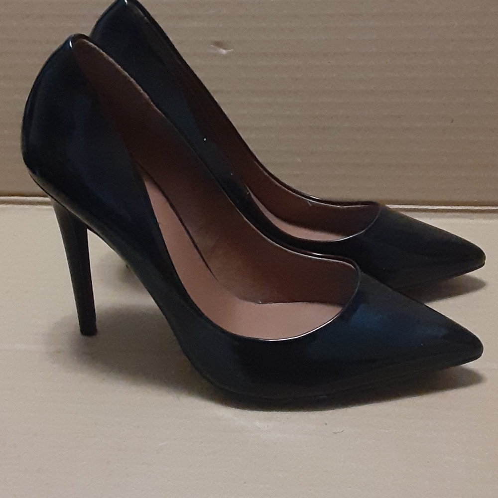 Candies black patent leather pumps